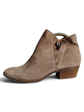 Lucky Brand Suede Ankle Booties Low Stacked Block Heel Dual Side Zip Size 7